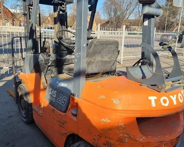 Тойота 02-8FG25, объемом двигателя 2.2 л и пробегом 10 тыс. км за 9200 $, фото 2 на Automoto.ua