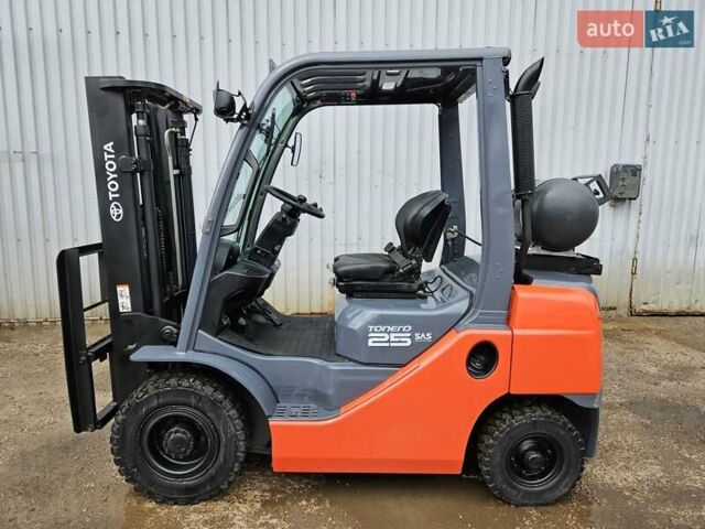 Тойота 02-8FG25, об'ємом двигуна 2.2 л та пробігом 10 тис. км за 16300 $, фото 1 на Automoto.ua