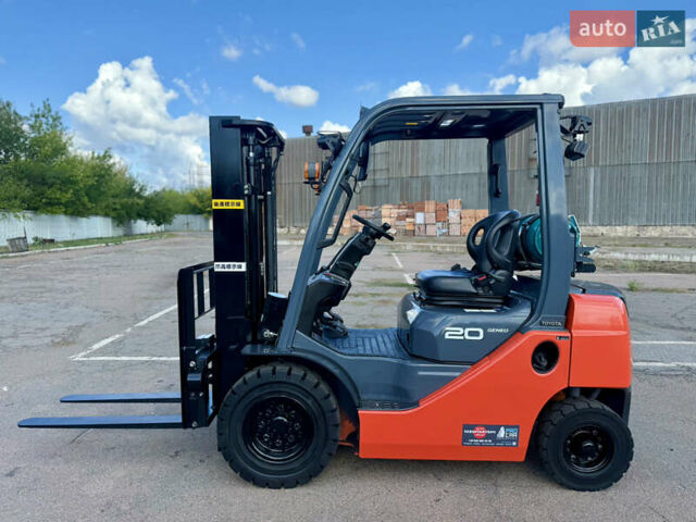 Оранжевый Тойота 02-8FGF20, объемом двигателя 0 л и пробегом 6 тыс. км за 17900 $, фото 2 на Automoto.ua