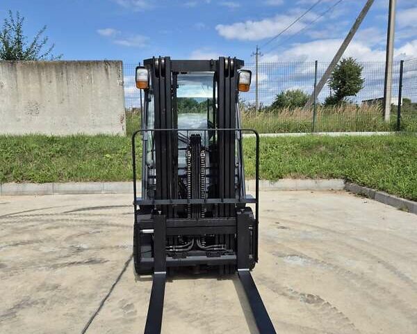 Красный Тойота 02-8FGF25, объемом двигателя 2.4 л и пробегом 7 тыс. км за 15779 $, фото 7 на Automoto.ua
