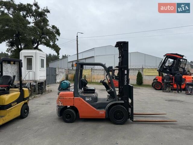 Тойота 02-8FGF30 2015 в Киеве на Automoto.ua Тойота 02-8FGF30, объемом двигателя 0 л и пробегом 0 тыс. км за 18500 $, фото 3 на Automoto.ua