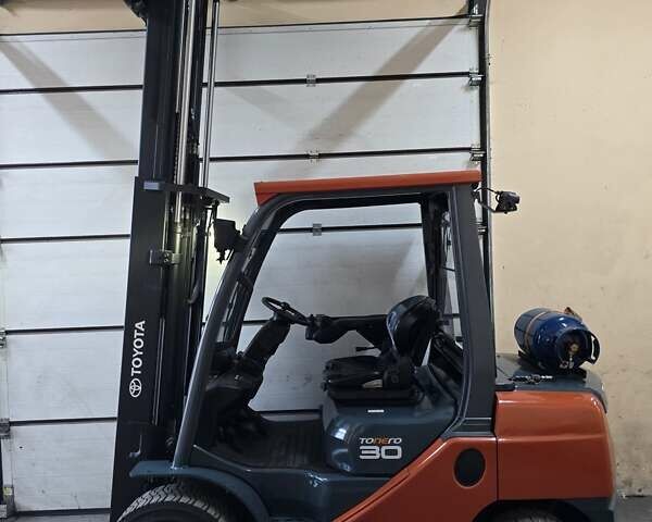 Тойота 02-8FGF30, объемом двигателя 2.2 л и пробегом 30 тыс. км за 24471 $, фото 5 на Automoto.ua