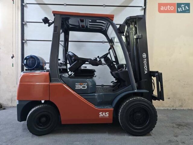 Тойота 02-8FGF30, объемом двигателя 2.2 л и пробегом 30 тыс. км за 24471 $, фото 1 на Automoto.ua