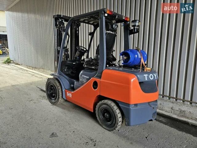 Тойота 02-8FGJF35, объемом двигателя 2.2 л и пробегом 8 тыс. км за 21000 $, фото 1 на Automoto.ua