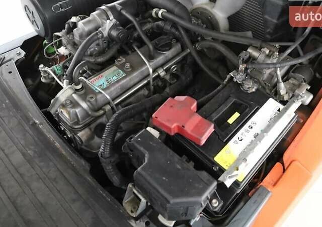 Красный Тойота 32FG-25, объемом двигателя 0 л и пробегом 1 тыс. км за 21300 $, фото 5 на Automoto.ua