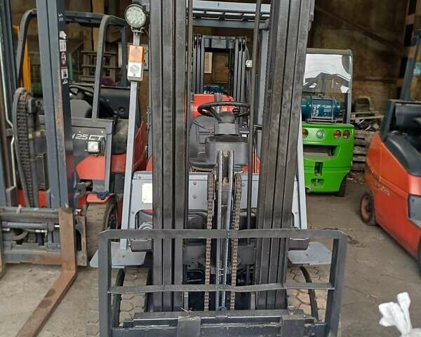Красный Тойота 42-6FGF15, объемом двигателя 0 л и пробегом 0 тыс. км за 9000 $, фото 1 на Automoto.ua