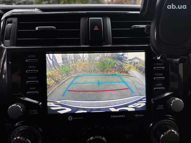 Білий Тойота 4Раннер, об'ємом двигуна 4 л та пробігом 122 тис. км за 35990 $, фото 22 на Automoto.ua