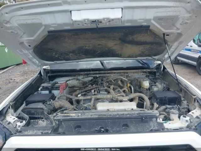 Білий Тойота 4Раннер, об'ємом двигуна 2.4 л та пробігом 4 тис. км за 721 $, фото 9 на Automoto.ua