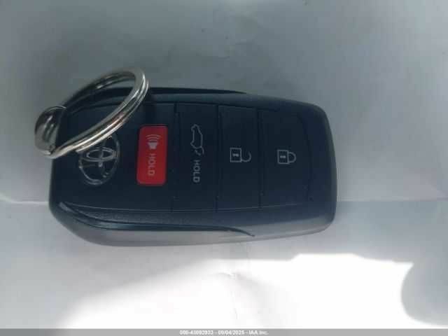 Білий Тойота 4Раннер, об'ємом двигуна 2.4 л та пробігом 4 тис. км за 721 $, фото 10 на Automoto.ua