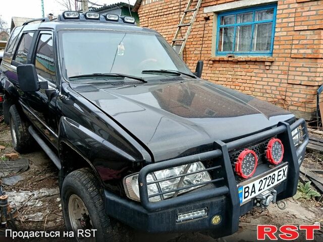Черный Тойота 4Раннер, объемом двигателя 2 л и пробегом 400 тыс. км за 4300 $, фото 2 на Automoto.ua