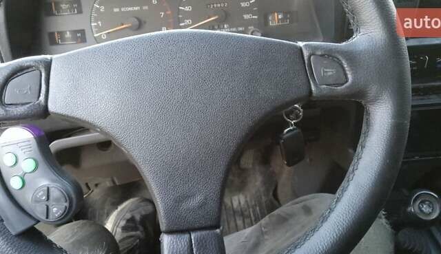 Черный Тойота 4Раннер, объемом двигателя 3 л и пробегом 350 тыс. км за 4800 $, фото 6 на Automoto.ua