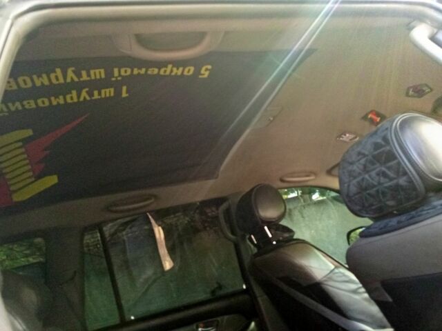 Чорний Тойота 4Раннер, об'ємом двигуна 3 л та пробігом 400 тис. км за 7000 $, фото 6 на Automoto.ua