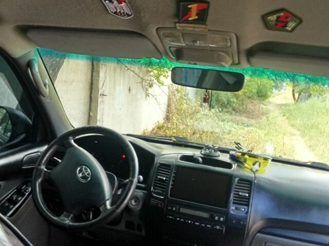 Чорний Тойота 4Раннер, об'ємом двигуна 3 л та пробігом 400 тис. км за 7000 $, фото 4 на Automoto.ua