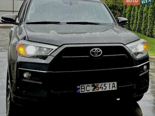 Чорний Тойота 4Раннер, об'ємом двигуна 4 л та пробігом 149 тис. км за 31000 $, фото 2 на Automoto.ua
