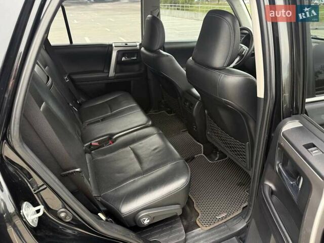 Черный Тойота 4Раннер, объемом двигателя 3.96 л и пробегом 195 тыс. км за 25950 $, фото 21 на Automoto.ua