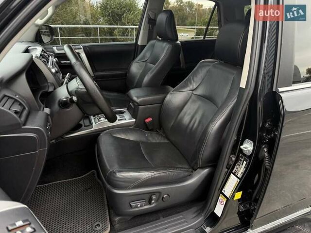 Черный Тойота 4Раннер, объемом двигателя 3.96 л и пробегом 195 тыс. км за 25950 $, фото 24 на Automoto.ua