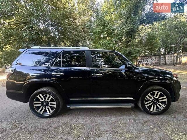 Черный Тойота 4Раннер, объемом двигателя 3.96 л и пробегом 193 тыс. км за 25630 $, фото 5 на Automoto.ua