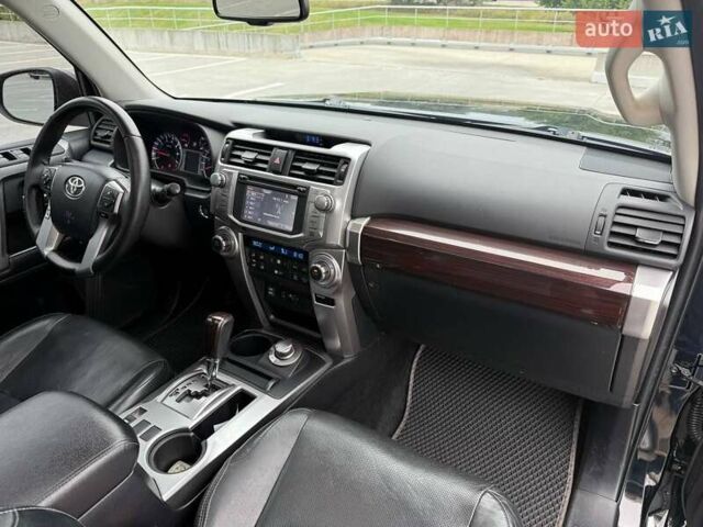 Черный Тойота 4Раннер, объемом двигателя 3.96 л и пробегом 195 тыс. км за 25950 $, фото 17 на Automoto.ua