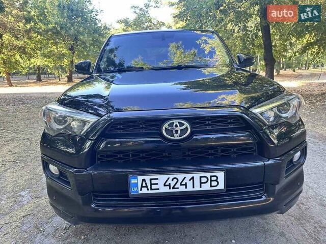 Черный Тойота 4Раннер, объемом двигателя 3.96 л и пробегом 193 тыс. км за 25630 $, фото 6 на Automoto.ua