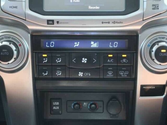 Черный Тойота 4Раннер, объемом двигателя 4 л и пробегом 98 тыс. км за 11700 $, фото 13 на Automoto.ua