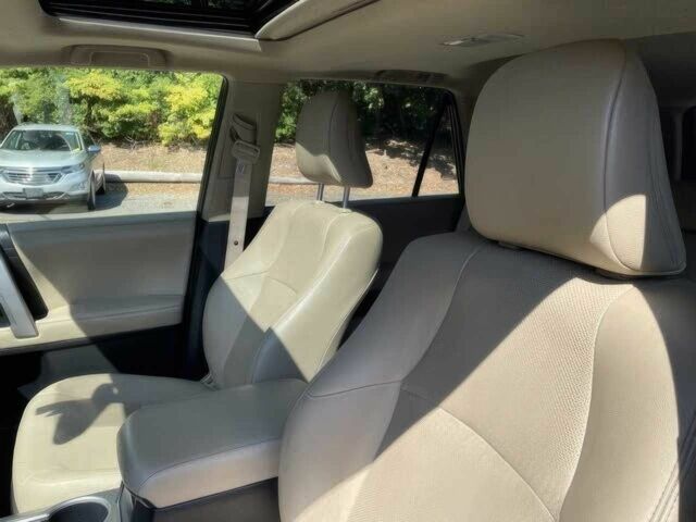 Черный Тойота 4Раннер, объемом двигателя 4 л и пробегом 35 тыс. км за 11600 $, фото 9 на Automoto.ua