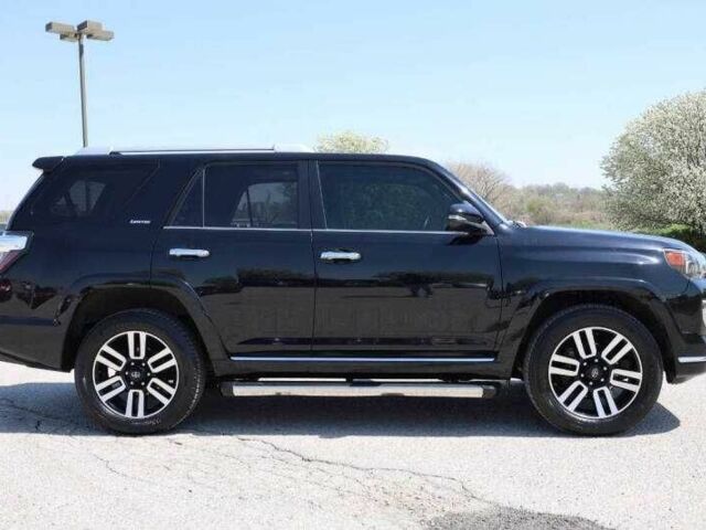 Черный Тойота 4Раннер, объемом двигателя 4 л и пробегом 98 тыс. км за 11700 $, фото 5 на Automoto.ua