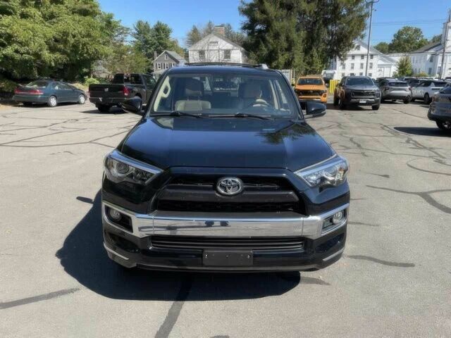 Черный Тойота 4Раннер, объемом двигателя 4 л и пробегом 35 тыс. км за 11600 $, фото 1 на Automoto.ua