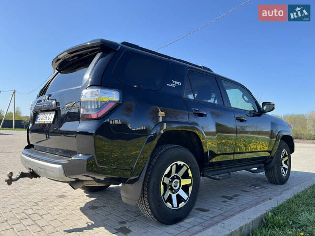 Черный Тойота 4Раннер, объемом двигателя 3.96 л и пробегом 14 тыс. км за 39000 $, фото 5 на Automoto.ua