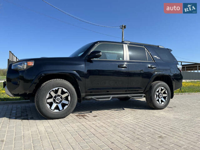 Черный Тойота 4Раннер, объемом двигателя 3.96 л и пробегом 14 тыс. км за 39000 $, фото 3 на Automoto.ua