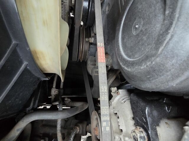 Красный Тойота 4Раннер, объемом двигателя 3 л и пробегом 267 тыс. км за 5990 $, фото 22 на Automoto.ua