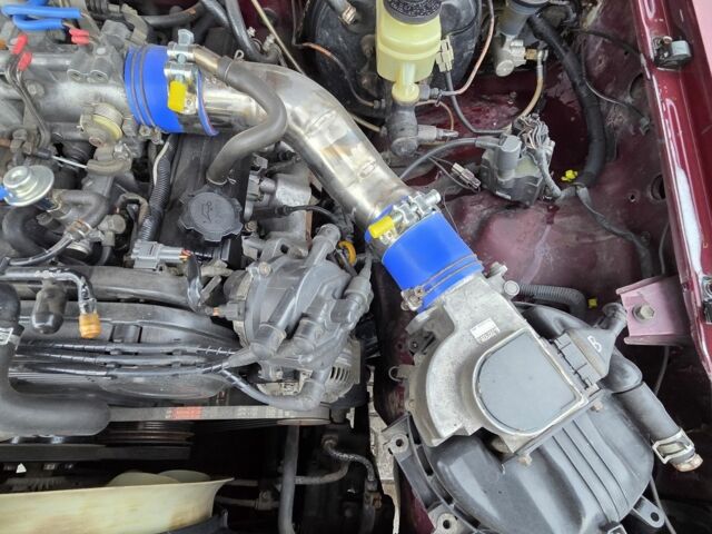 Красный Тойота 4Раннер, объемом двигателя 3 л и пробегом 267 тыс. км за 5990 $, фото 7 на Automoto.ua