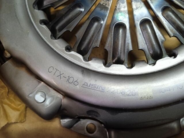 Красный Тойота 4Раннер, объемом двигателя 3 л и пробегом 267 тыс. км за 5990 $, фото 18 на Automoto.ua