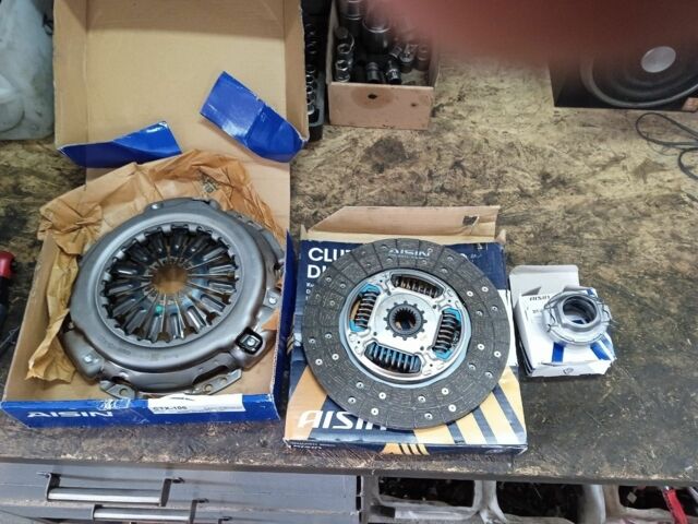 Красный Тойота 4Раннер, объемом двигателя 3 л и пробегом 267 тыс. км за 5990 $, фото 17 на Automoto.ua