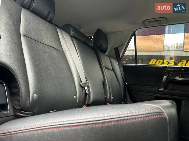 Красный Тойота 4Раннер, объемом двигателя 3.96 л и пробегом 41 тыс. км за 51800 $, фото 13 на Automoto.ua