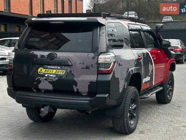 Красный Тойота 4Раннер, объемом двигателя 3.96 л и пробегом 41 тыс. км за 51800 $, фото 5 на Automoto.ua