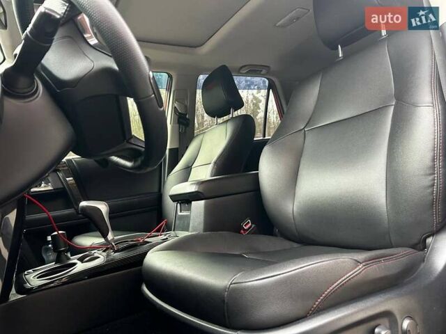 Красный Тойота 4Раннер, объемом двигателя 3.96 л и пробегом 41 тыс. км за 51800 $, фото 17 на Automoto.ua