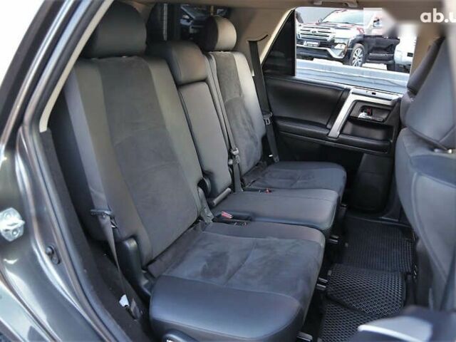 Тойота 4Раннер, объемом двигателя 0 л и пробегом 216 тыс. км за 25500 $, фото 9 на Automoto.ua