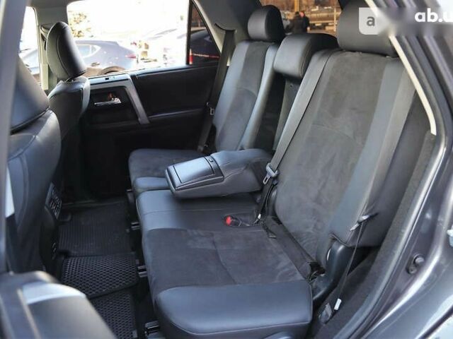 Тойота 4Раннер, объемом двигателя 0 л и пробегом 216 тыс. км за 25500 $, фото 8 на Automoto.ua