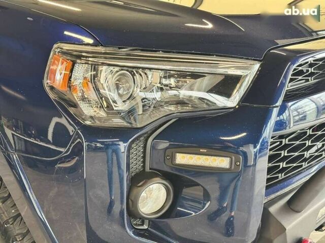 Тойота 4Раннер, об'ємом двигуна 4 л та пробігом 141 тис. км за 36900 $, фото 2 на Automoto.ua