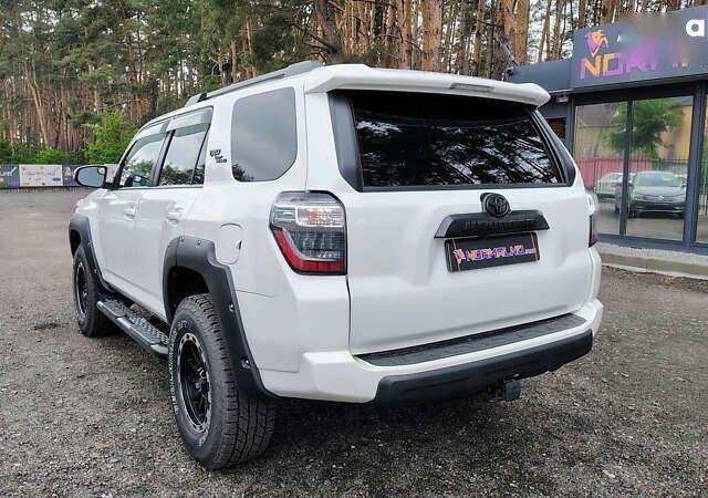Тойота 4Раннер, об'ємом двигуна 0 л та пробігом 110 тис. км за 41200 $, фото 6 на Automoto.ua