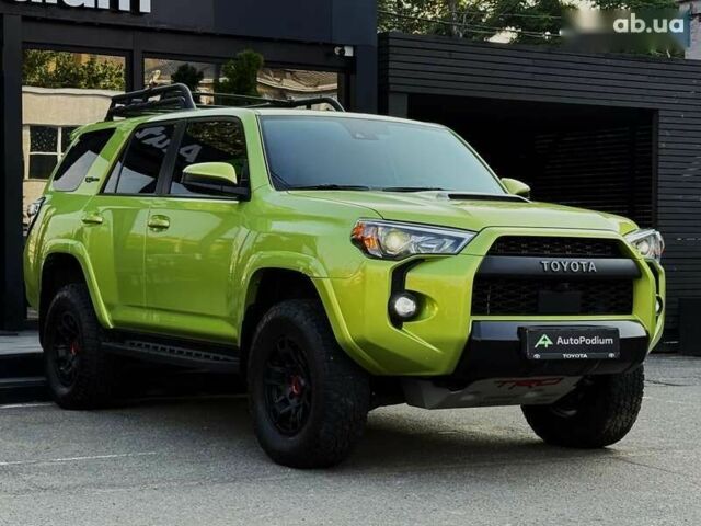 Тойота 4Раннер, объемом двигателя 4 л и пробегом 30 тыс. км за 52999 $, фото 2 на Automoto.ua
