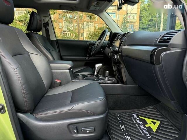Тойота 4Раннер, объемом двигателя 4 л и пробегом 30 тыс. км за 52999 $, фото 28 на Automoto.ua