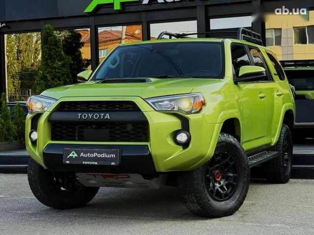 Тойота 4Раннер, объемом двигателя 4 л и пробегом 30 тыс. км за 52999 $, фото 3 на Automoto.ua