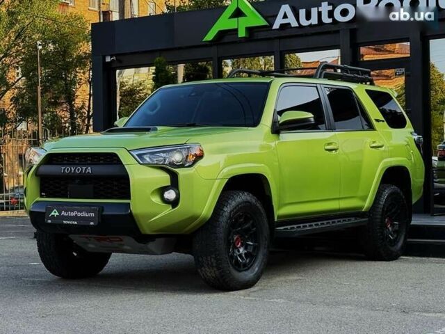 Тойота 4Раннер, объемом двигателя 4 л и пробегом 30 тыс. км за 52999 $, фото 1 на Automoto.ua