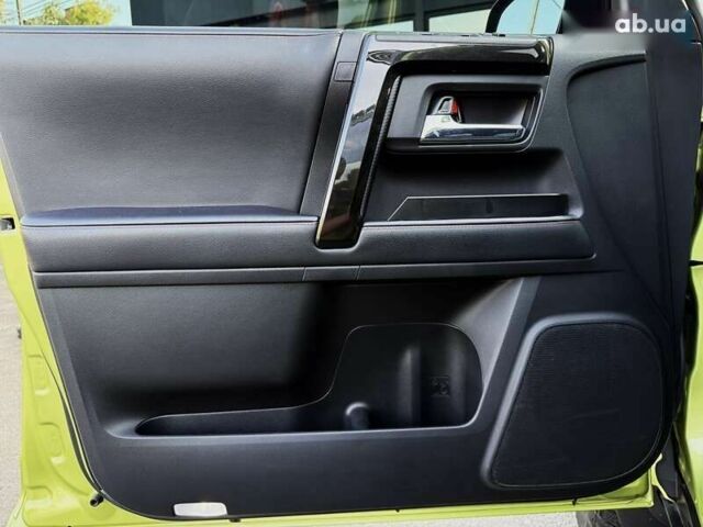 Тойота 4Раннер, объемом двигателя 4 л и пробегом 30 тыс. км за 52999 $, фото 22 на Automoto.ua