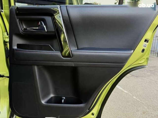 Тойота 4Раннер, объемом двигателя 4 л и пробегом 30 тыс. км за 52999 $, фото 26 на Automoto.ua