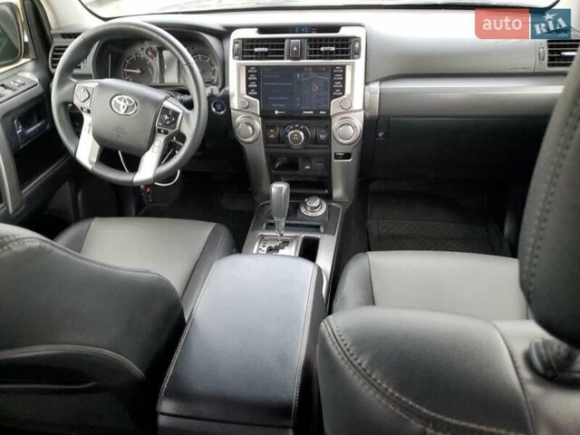 Тойота 4Раннер, объемом двигателя 3.96 л и пробегом 75 тыс. км за 15000 $, фото 7 на Automoto.ua