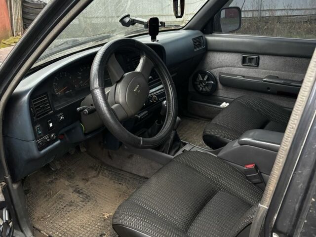 Сірий Тойота 4Раннер, об'ємом двигуна 3 л та пробігом 350 тис. км за 3905 $, фото 3 на Automoto.ua