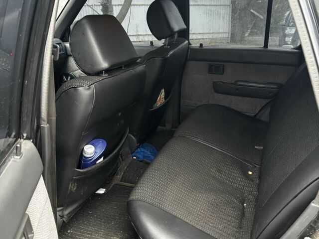 Сірий Тойота 4Раннер, об'ємом двигуна 3 л та пробігом 350 тис. км за 3905 $, фото 4 на Automoto.ua