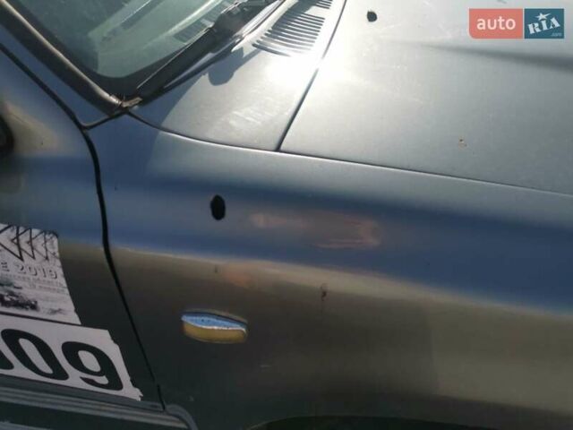 Серый Тойота 4Раннер, объемом двигателя 3 л и пробегом 285 тыс. км за 7700 $, фото 19 на Automoto.ua